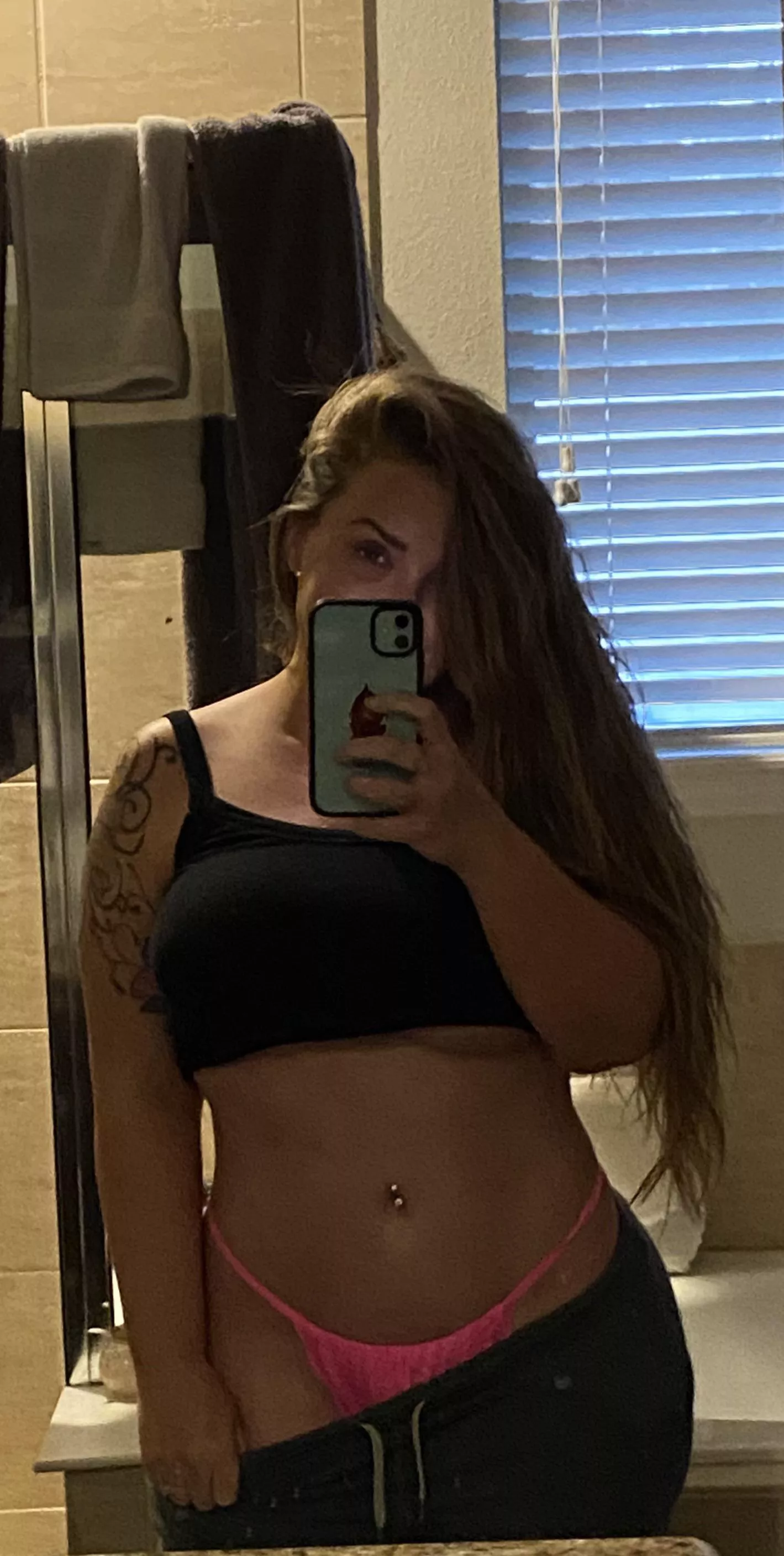 Curvy mom next door (f)