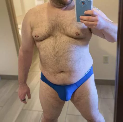 Feeling great after a good day and long warm shower. Who’s up for a chat? HMU