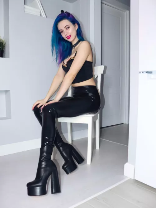 I love how they fit my outfit