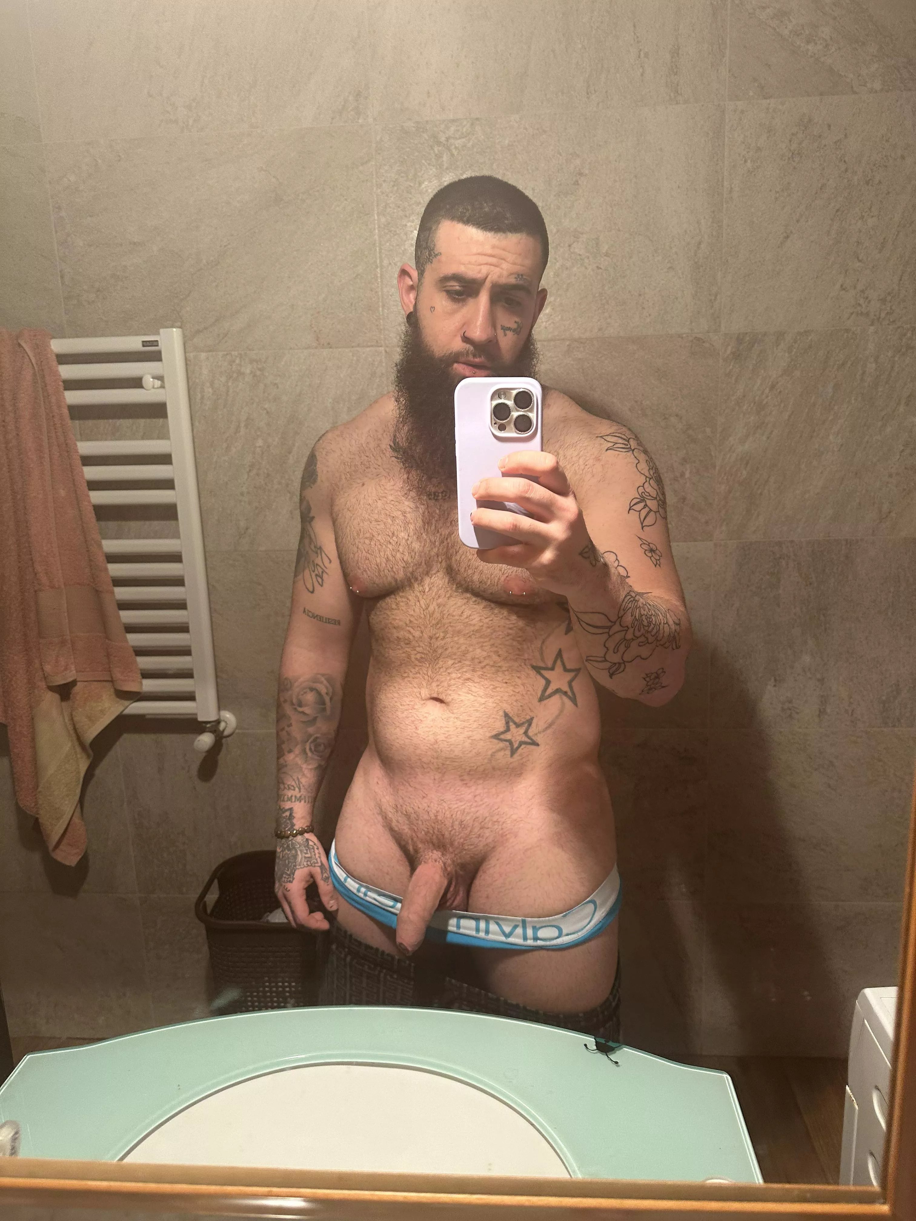 I'm alone tonight, are you coming?