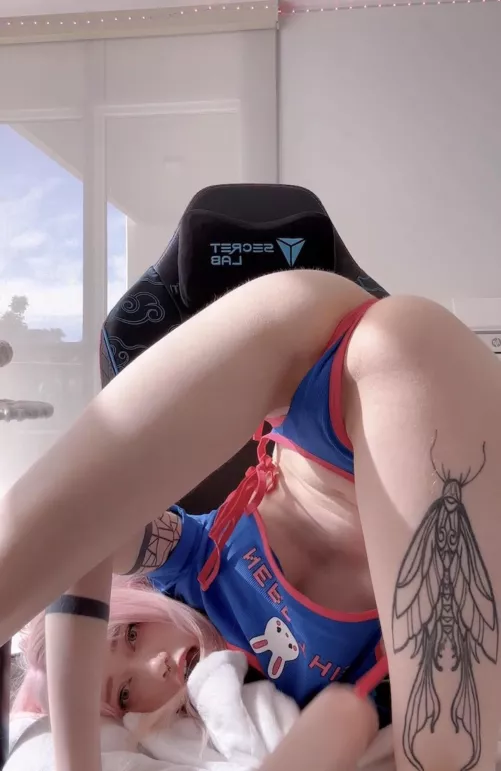 I’m very flexible ;3