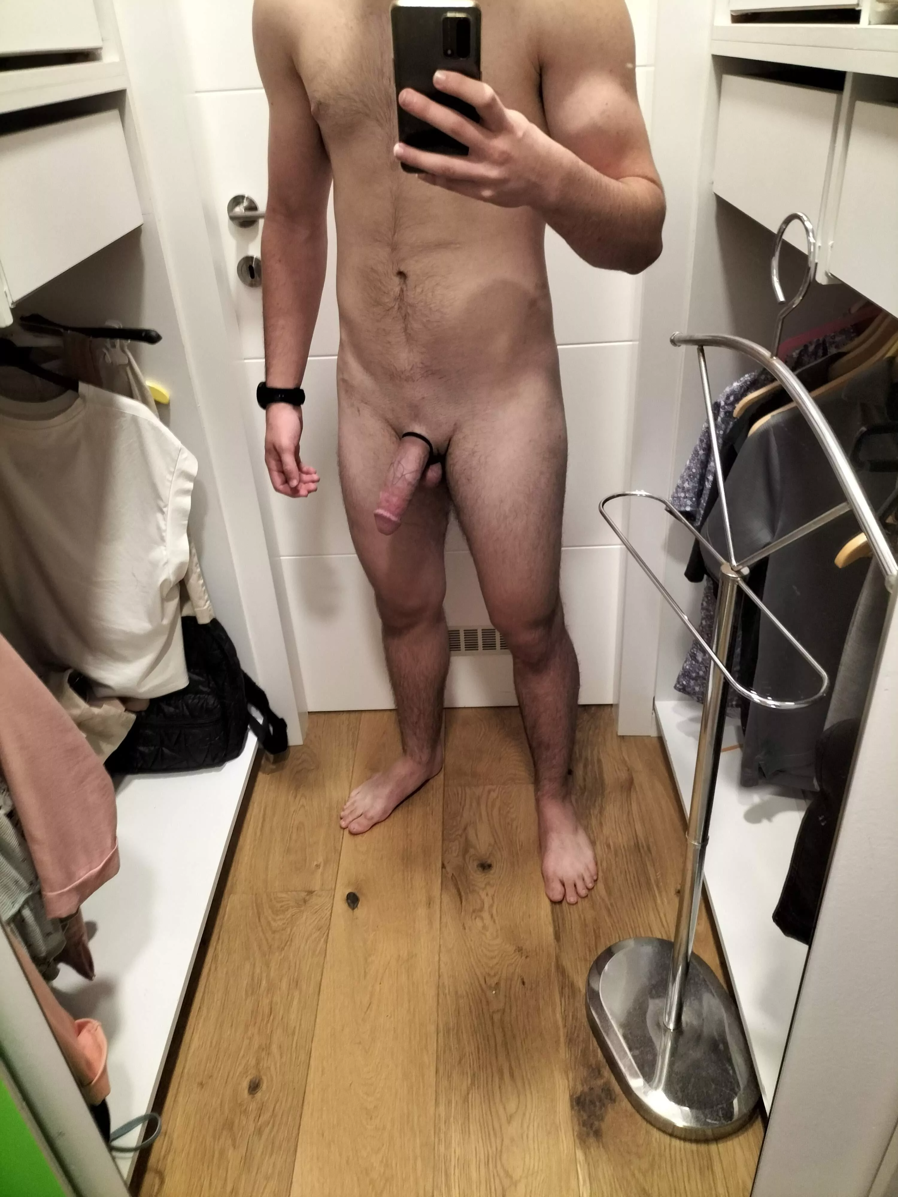 In need of a helping hand🤭