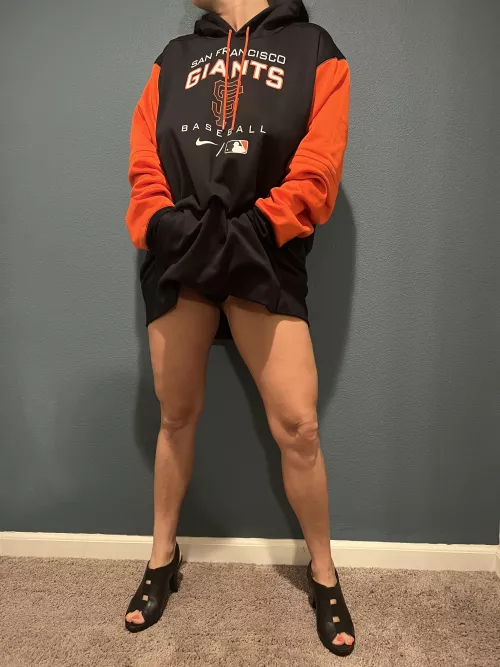 Let’s go Giants!! Opening Day today!! 🧡🖤