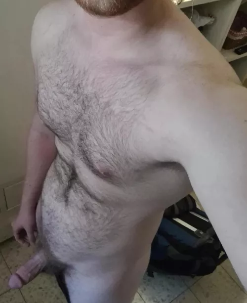 [m] 20 post gym. any bodybuilders/muscular guys?