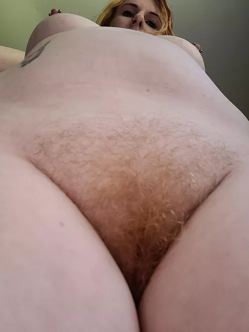 Nothing better then the carpet matching the curtains 😜