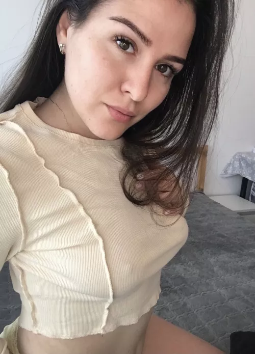 Rub the ttip of your cock on my nipples and let see who cums first