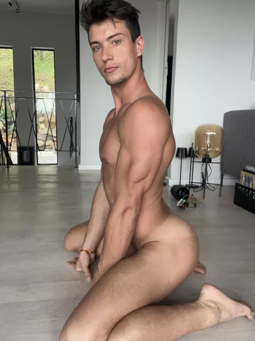 Should I turn all the way around?😏