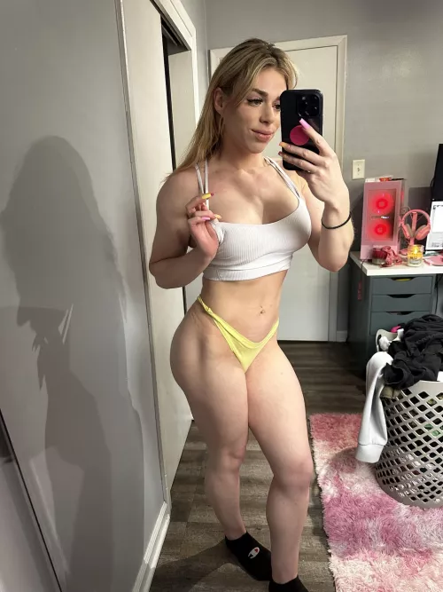 Simple mirror selfie