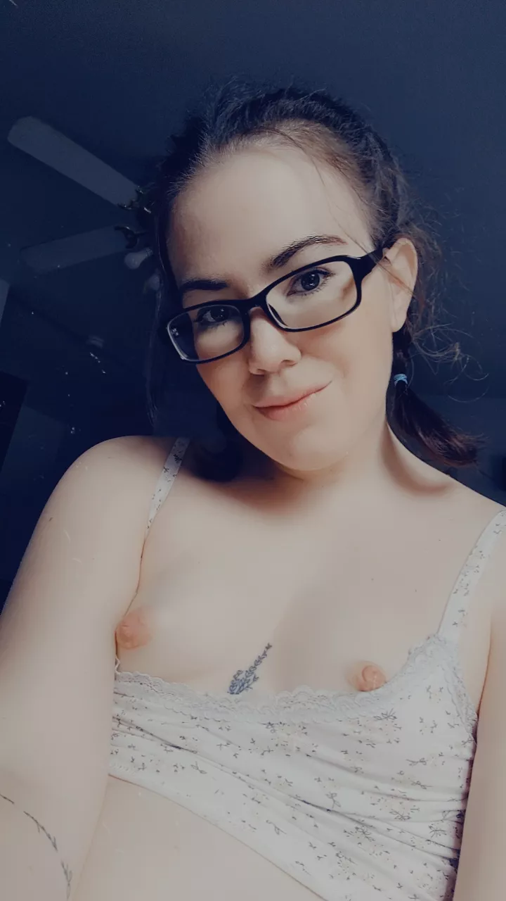 Tiny tits on a nerdy girl