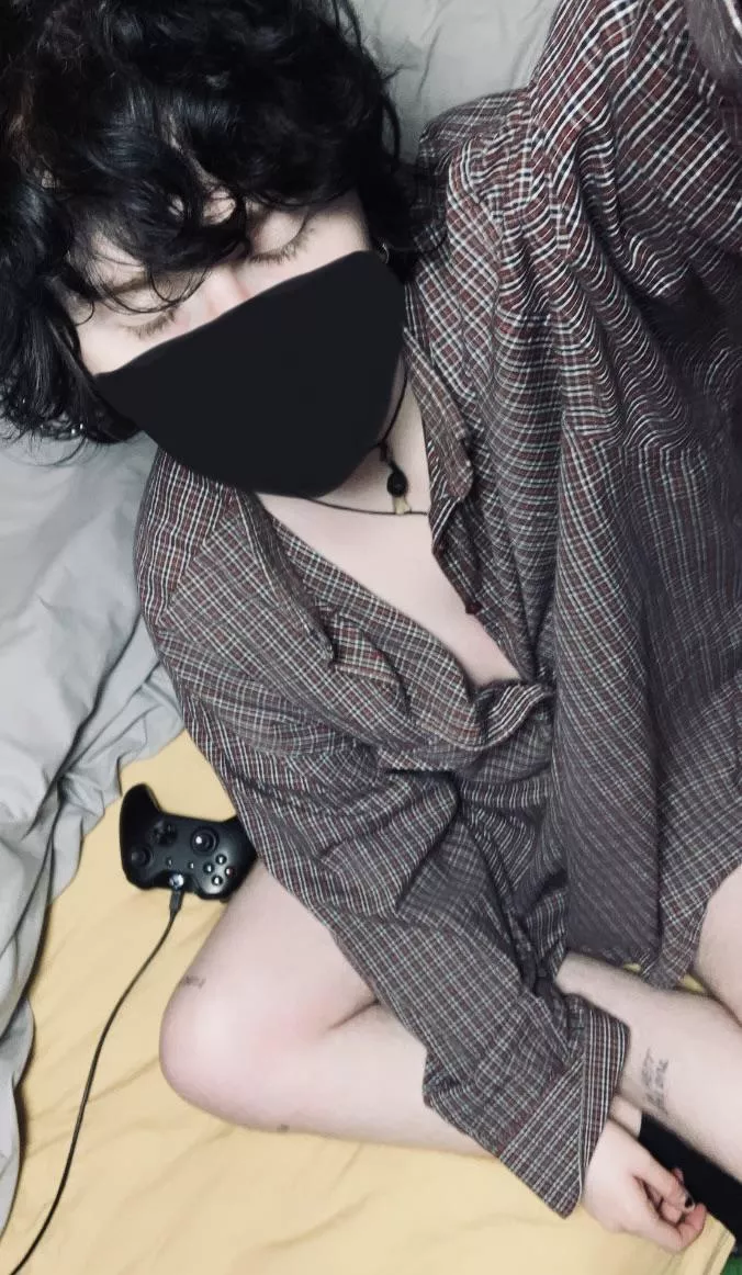 tired n stoned in nothing but a shirt <3