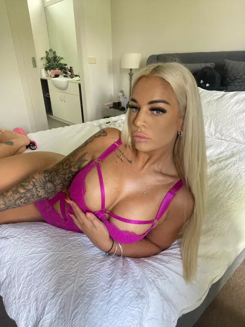 Waiting for daddy to come home!