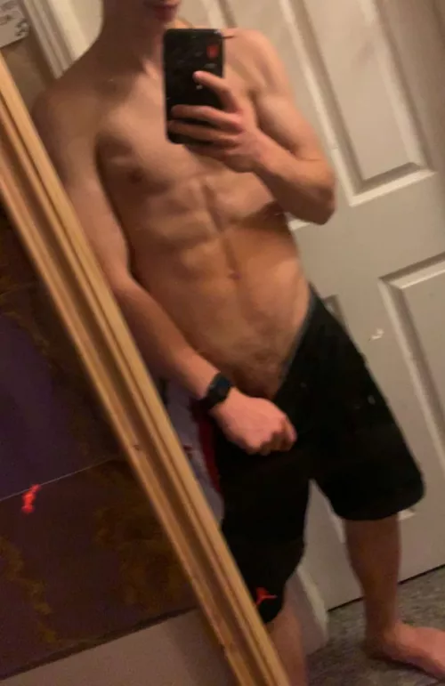 18 muscle boi heyyy 🤩