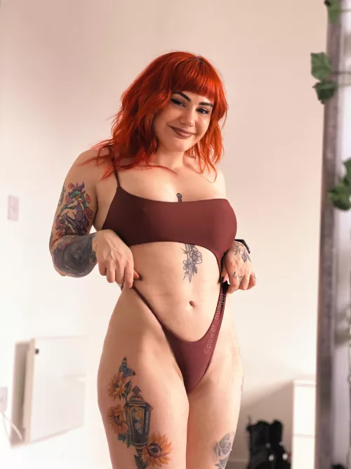 4ft 8” but hella thicc 😈