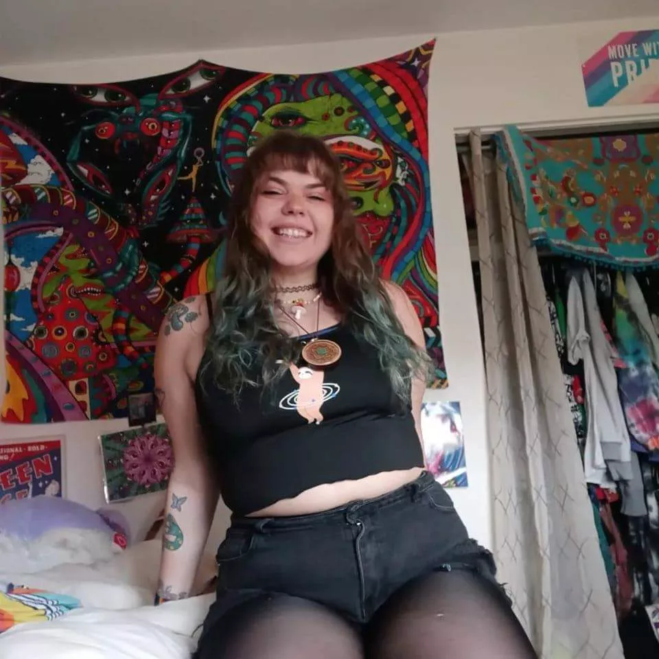 Always got a smile on 😅 hard not too when you wake up this thick