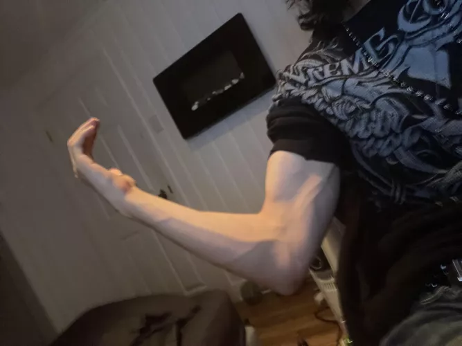 Any love for slim forearms?