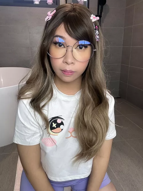 anyone into nerdy asian girls?
