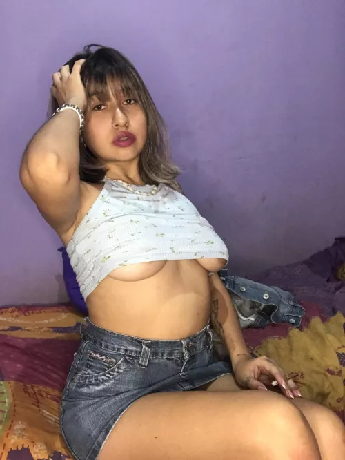 Baby, are you sad? Well, come, I have tits to give you.🙈