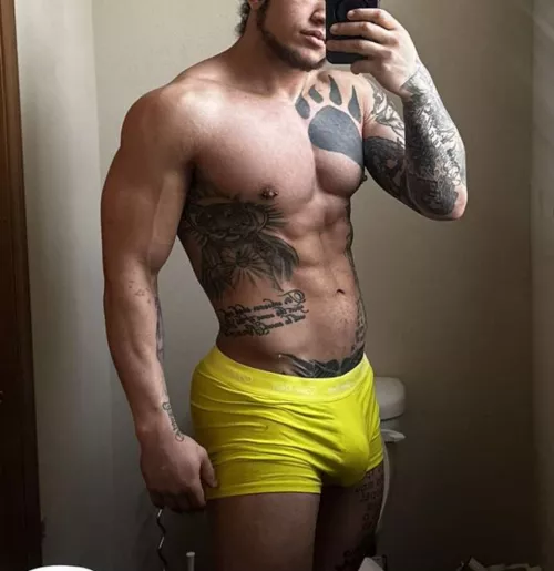 First time posting here bros, please be nice 💜💜 M(25)