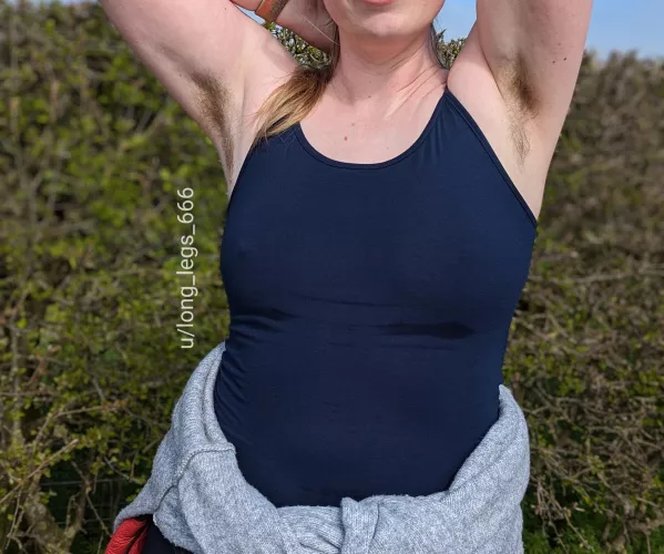 Hairy UK milf showing off my pits in public x