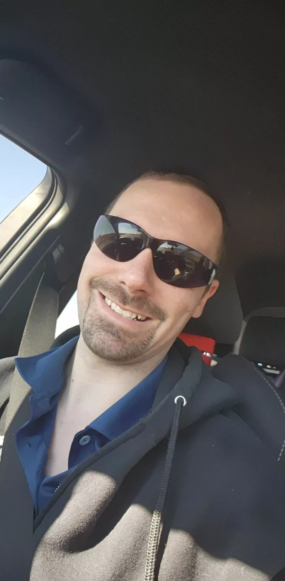 Hoppy Easter everyone ❤️ don't forget to smile today :)