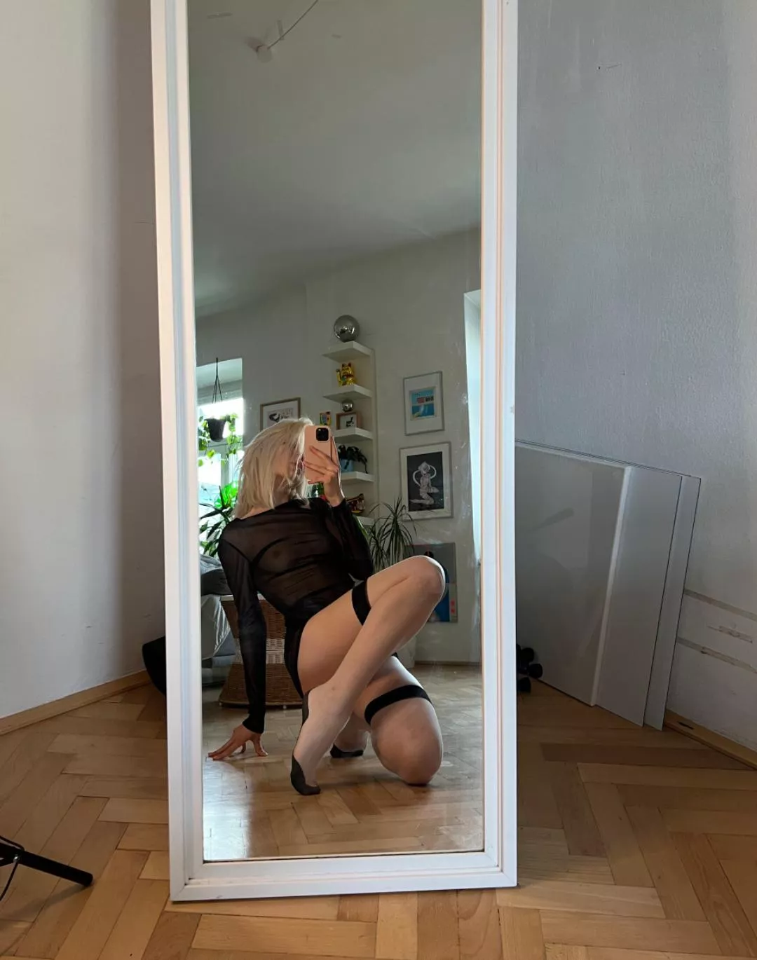 Let's look at my mirror together