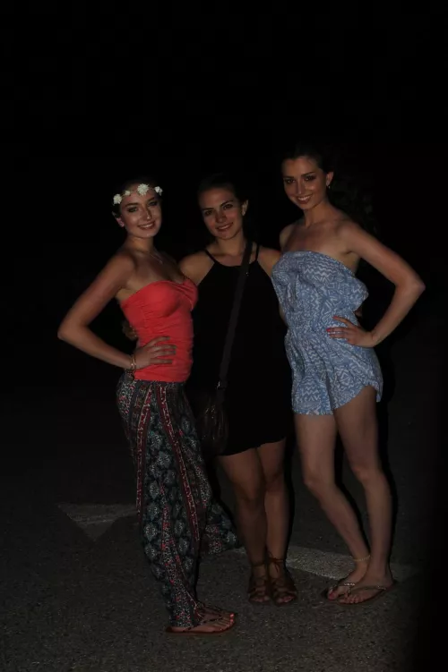 Lil sis friend and big sis