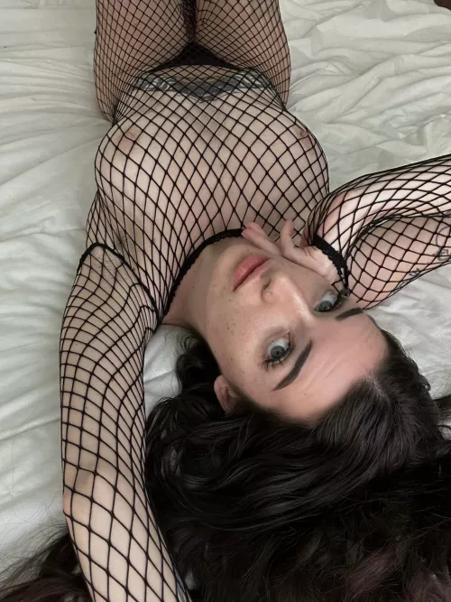 promise you’ll fuck my mouth before my pussy