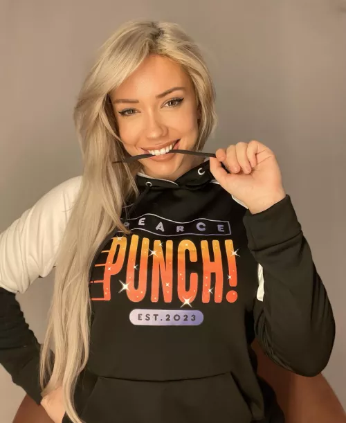 Really want to escape reality and would love for someone to play as Alannah Pierce in a longterm/ romantic roleplay