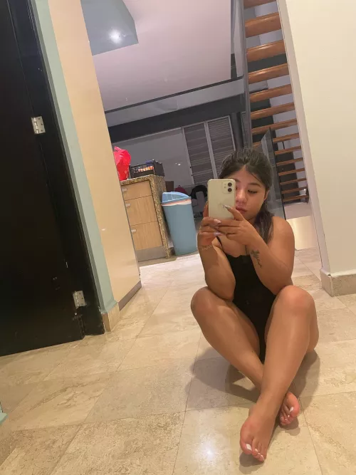 Sitting with just me, my phone, my mirror & r/ MirrorSelfie 😇