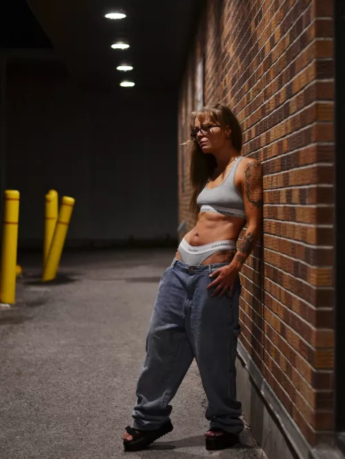 Street smarts and strong abs on display