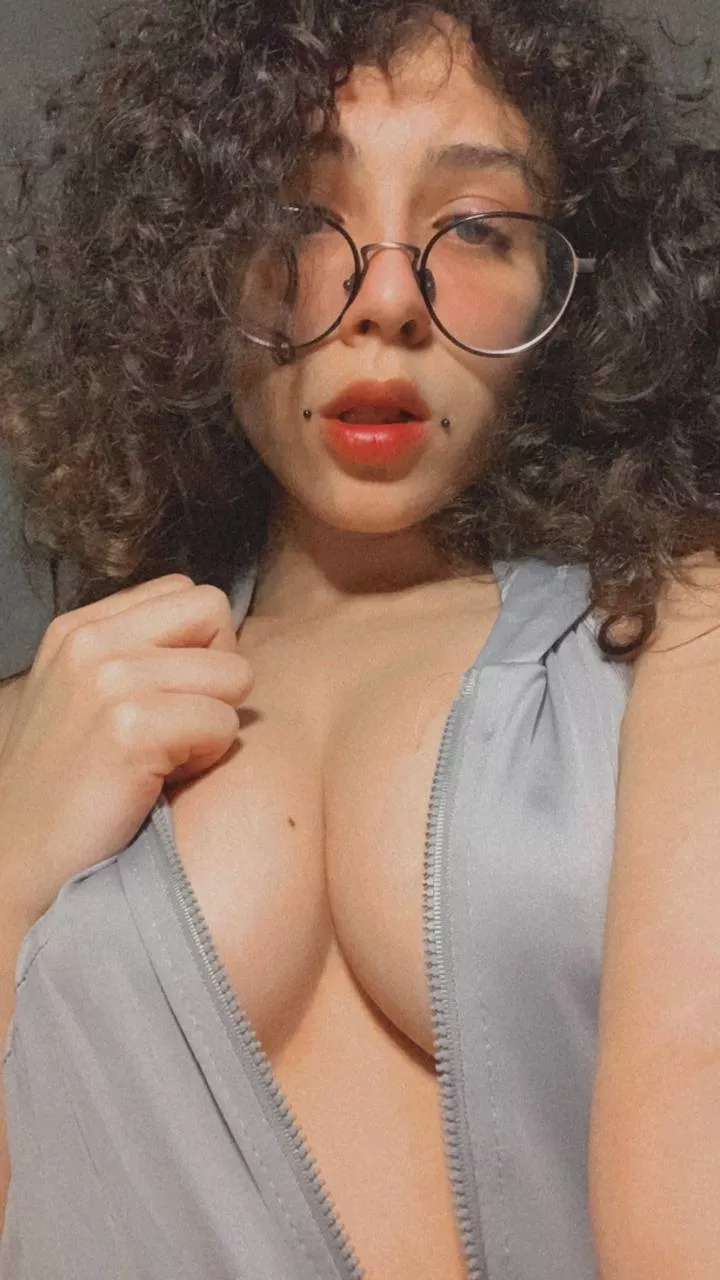 What would you do if you'd find me in your bed like this? 🔞