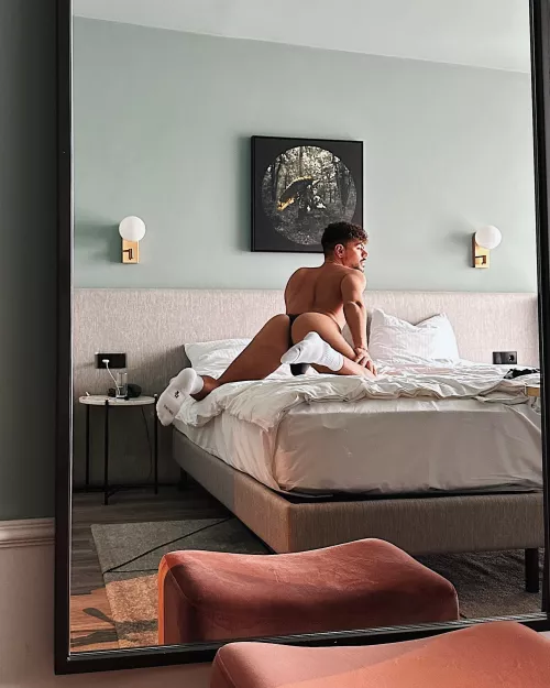 Who wants to fuck my boypussy?