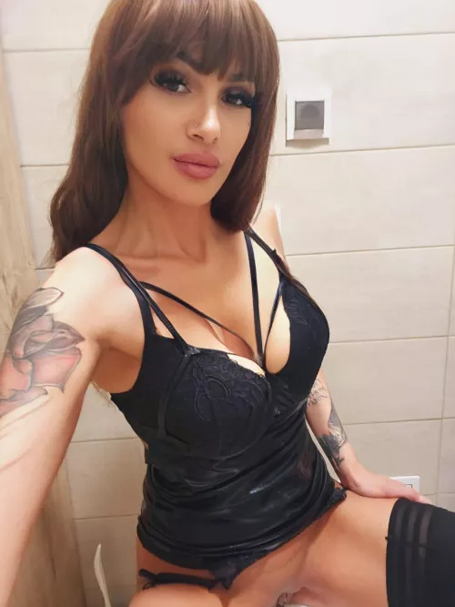 Would you eat me❓👅