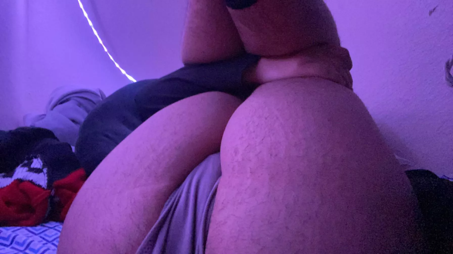 18 lol hi let’s fuck pls