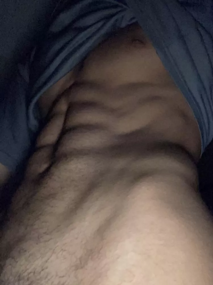 18 m , any fit/muscular bate bros? dm me