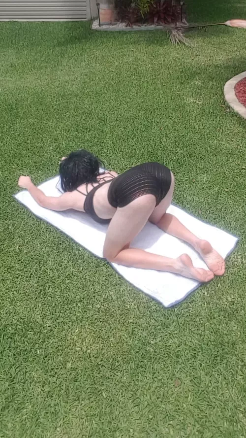 Am I doing it right? or does any men want to help me stretch?