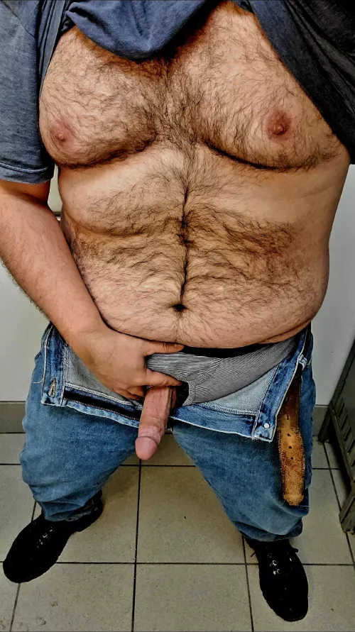 Another boring midnight shift. Can think a few things I'd rather be pounding tonight than this pavement.