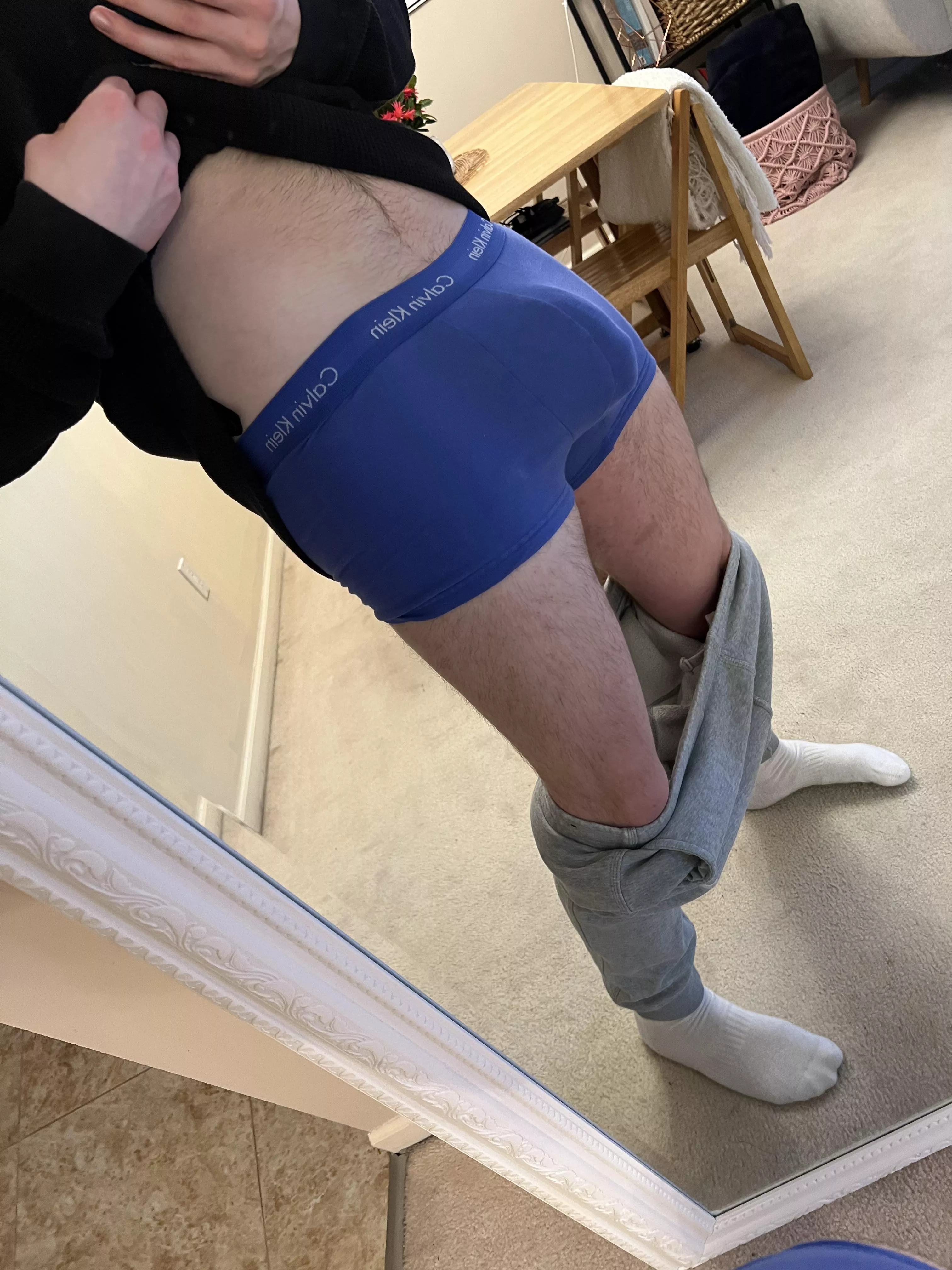 Anyone free to hang out tonight?