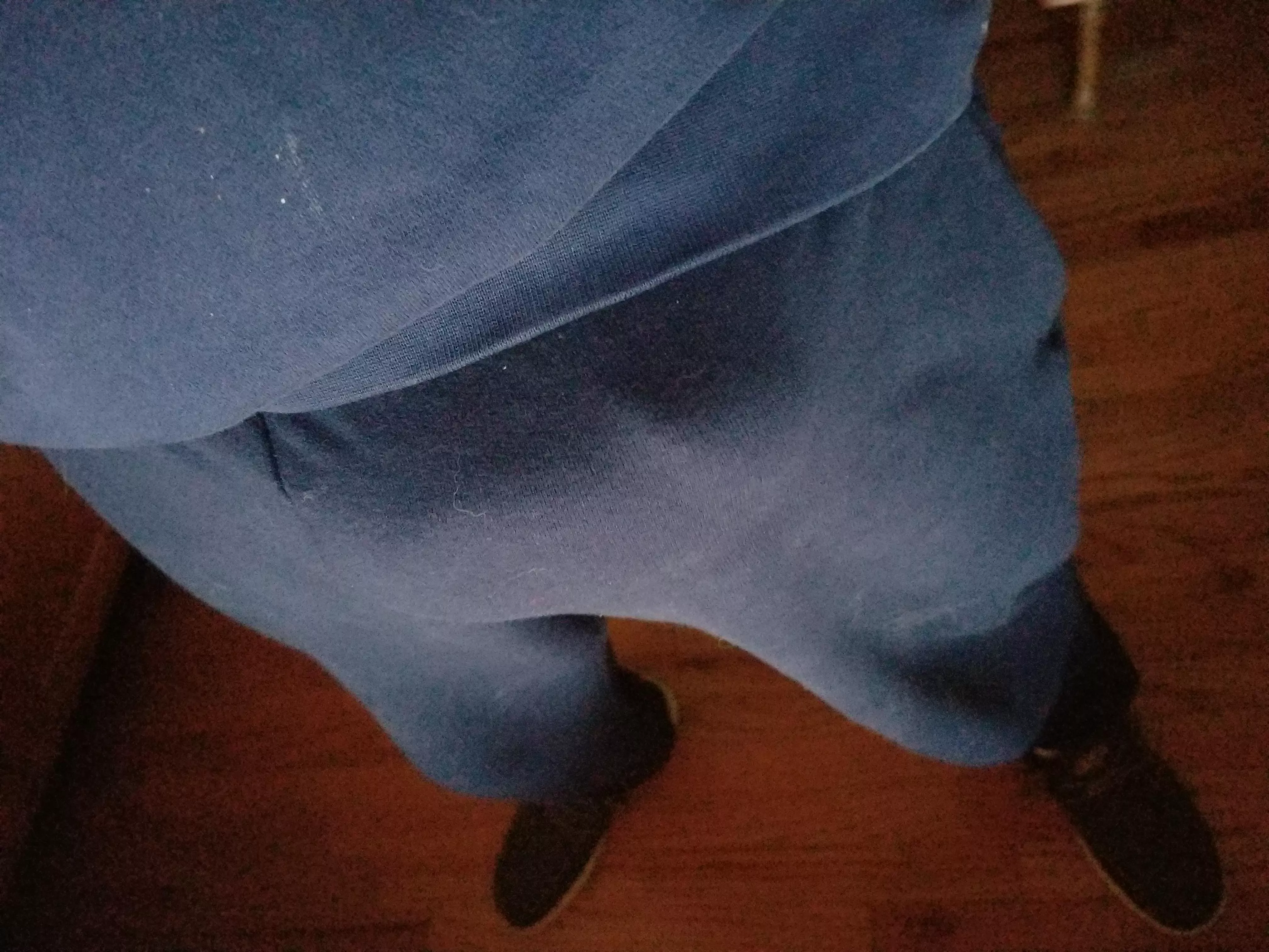 Blue sweats in stead of grey