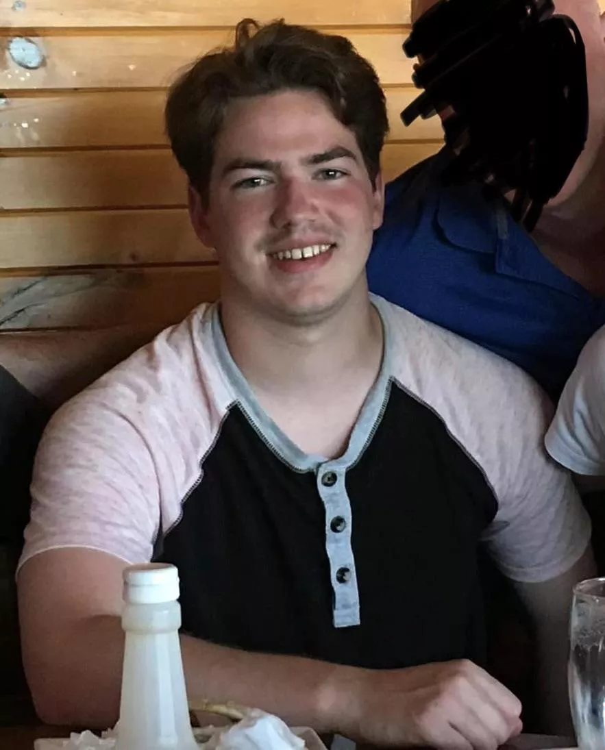 Cheers! Do I give top or bottom😝