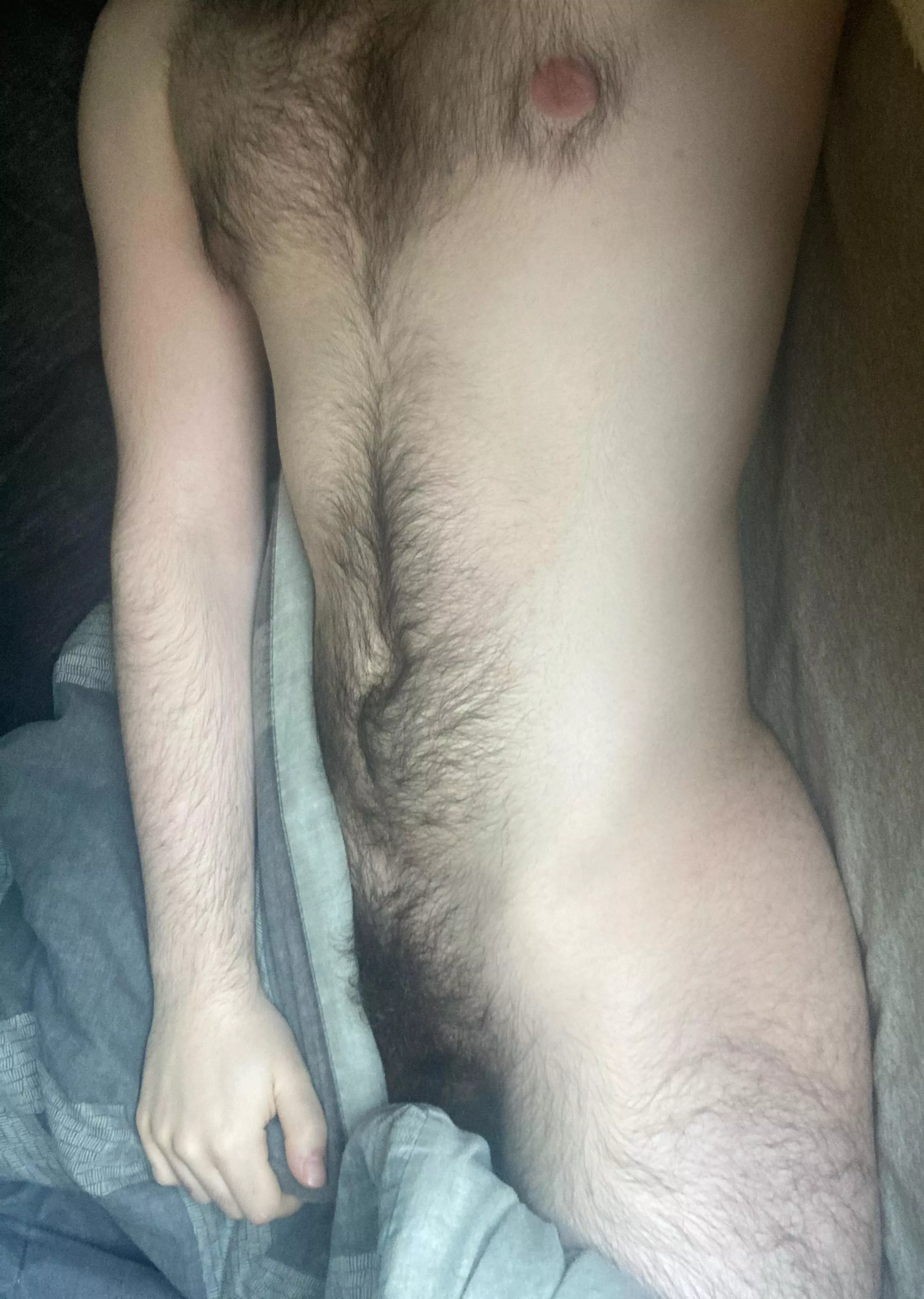 Chill bi bro looking for some jerk buds or nice asses hmu sc: owie1226