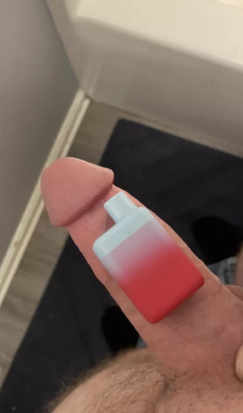 College frat guy looking to see if anyone can outsize me. Let’s find out ;) open to betting pics of my petite blonde gf