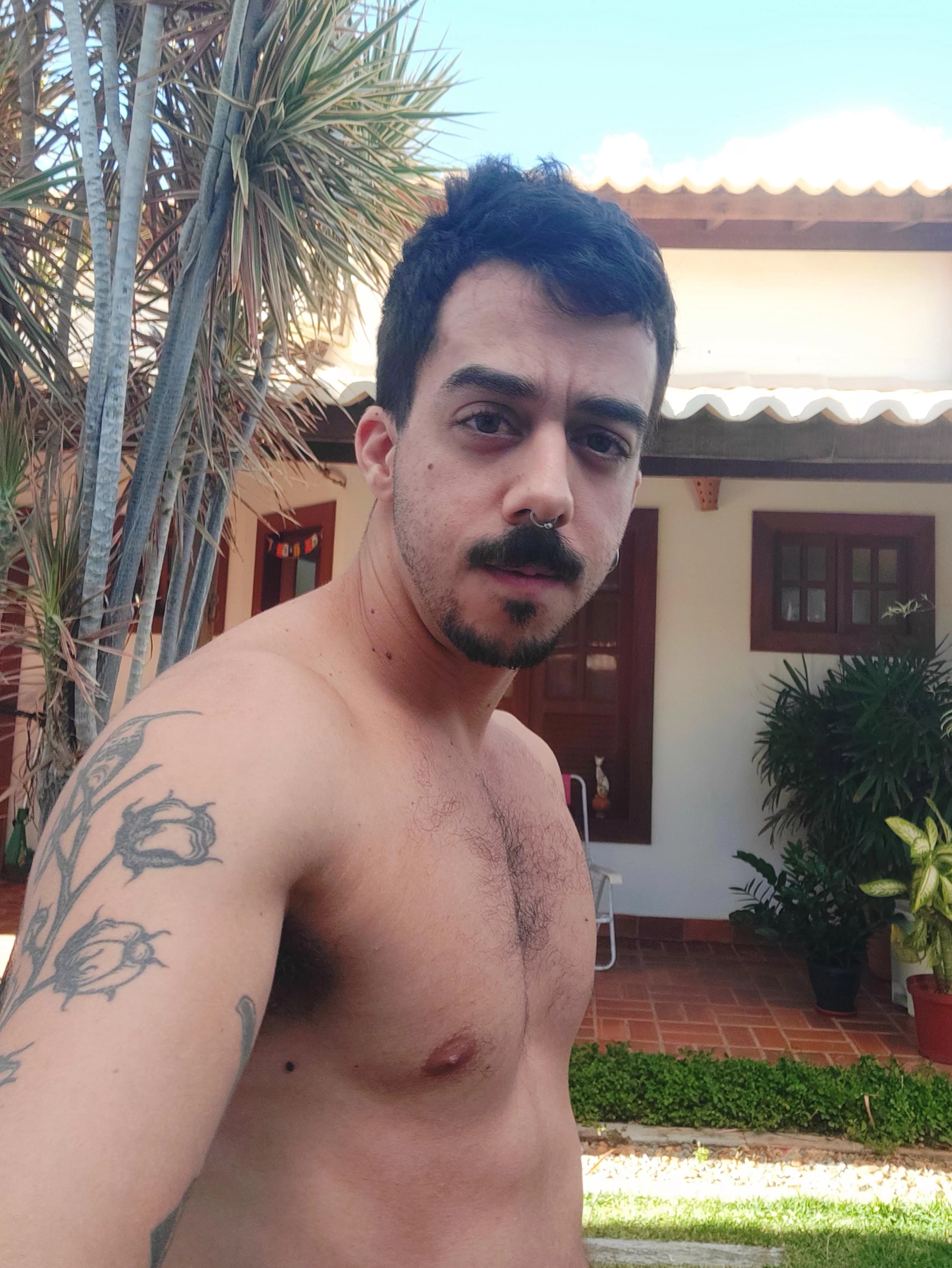 Guess I'll embrace the moustache & goatee style for now 👌