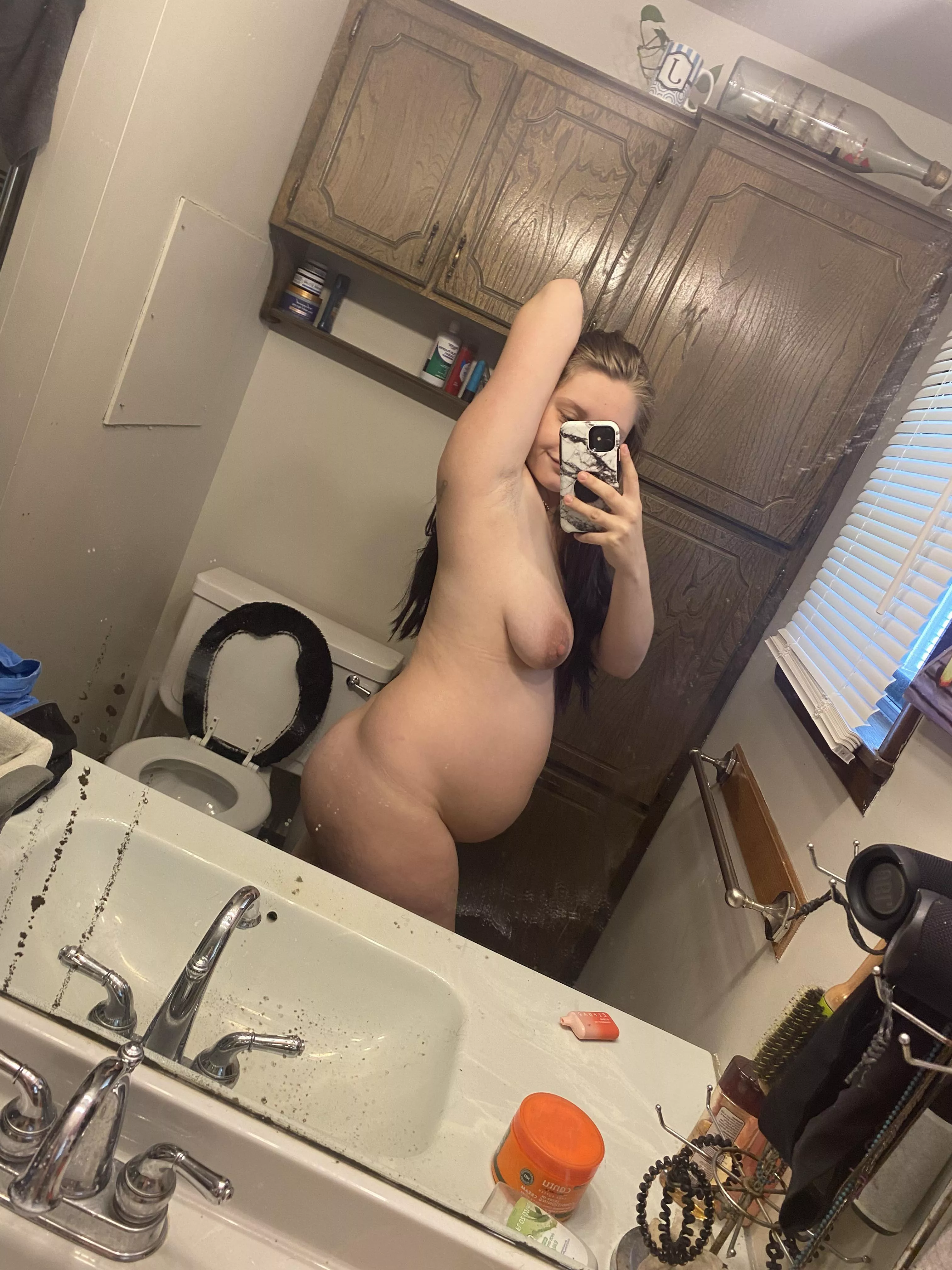 Hairy , pregnant and thick . Best mixture 😈