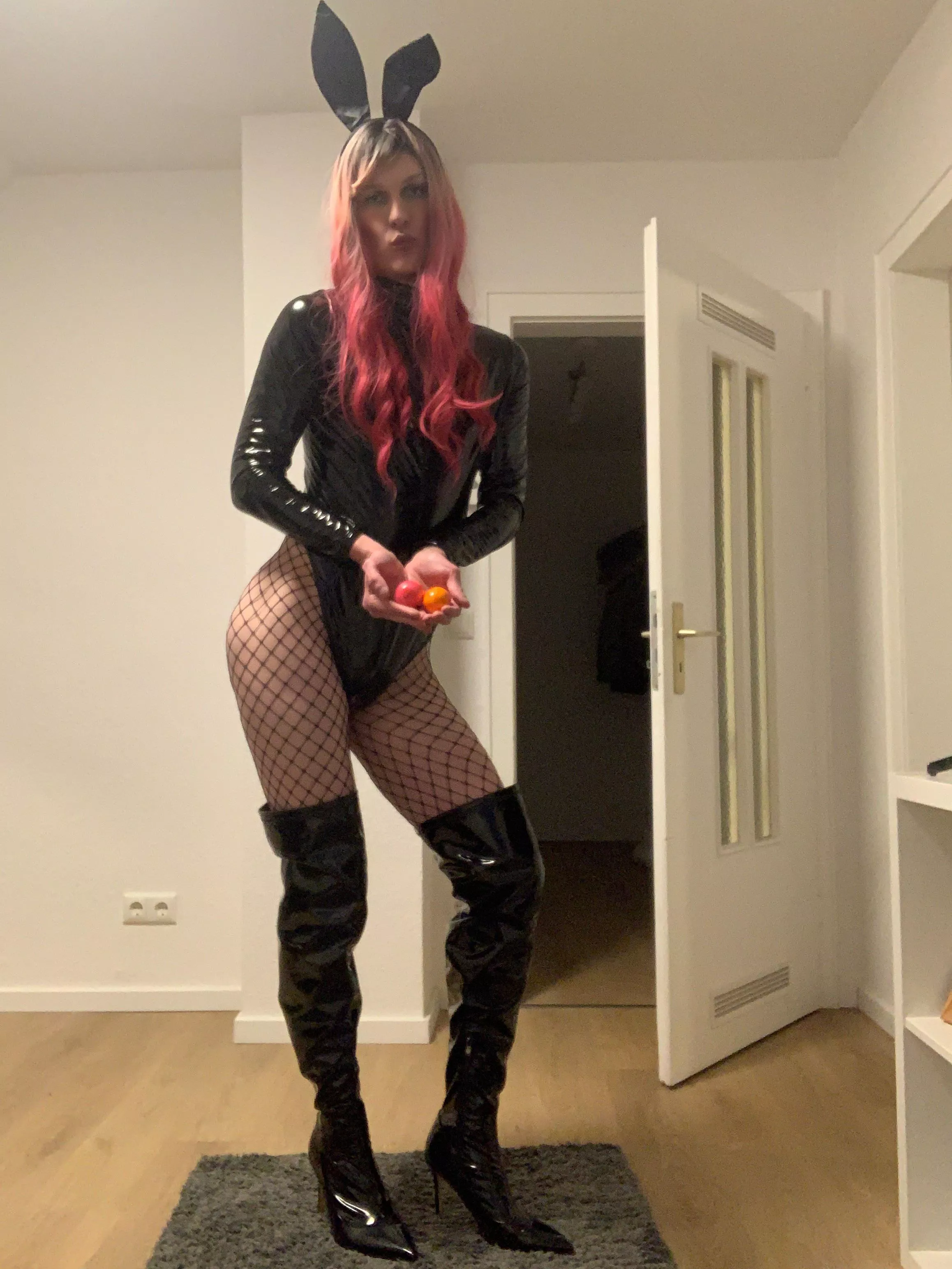 Happy Easter 🐰👯‍♀️