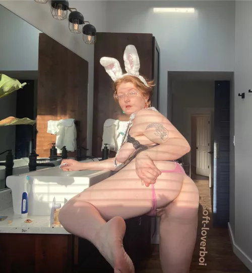 Hoppy Easter! Do you have a nice big carrot for this bunny?