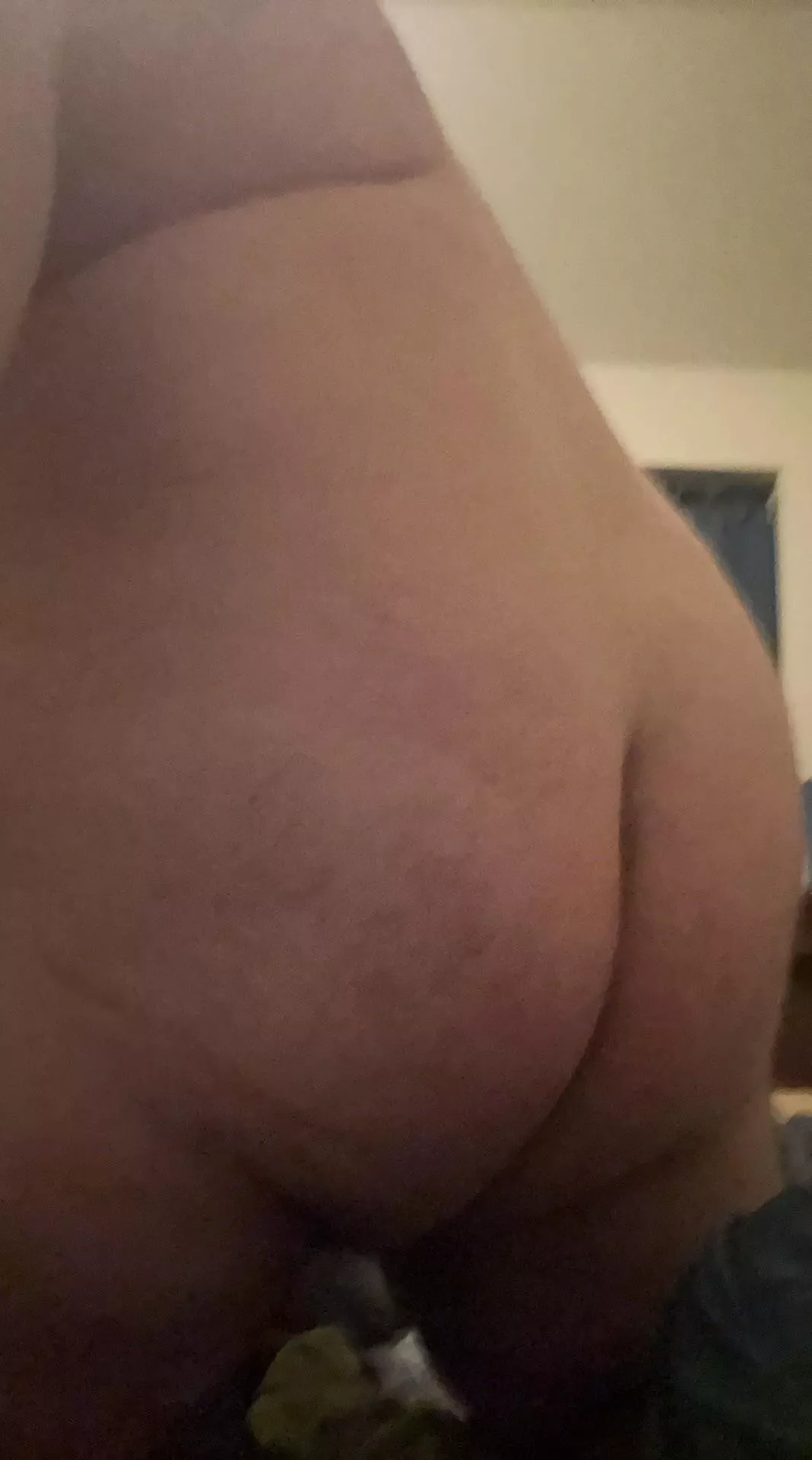 Horny af tonight DMs open