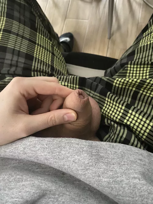 I feel emberassed seeing teens and massive softs here