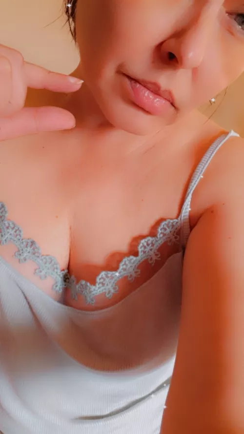 Mommy knows just the thing to take care of that sad excuse of a cock👻 vanilaalexis