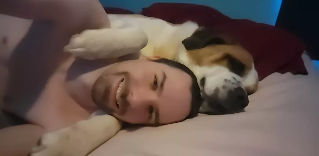 Morning Easter cuddles with my girl ❤️ smile my gay friends smile❤️